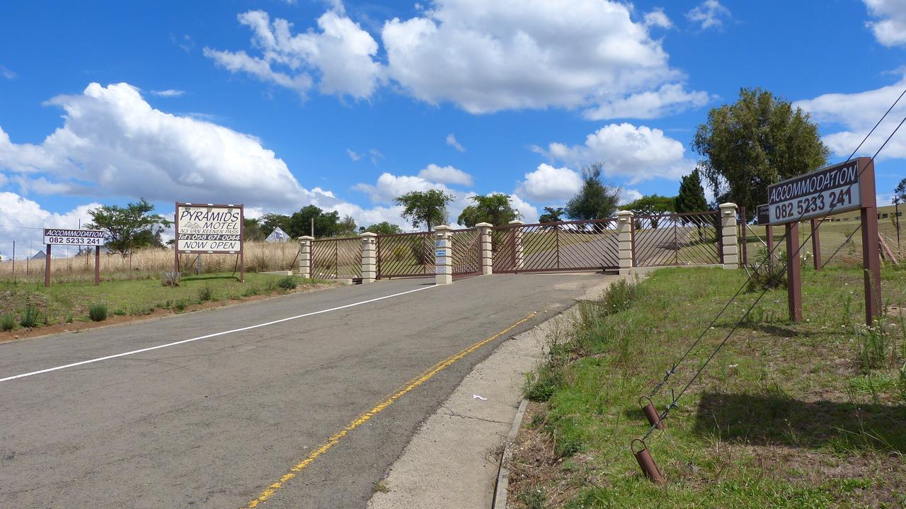 Pyramids Motel Van Reenen 외부 사진